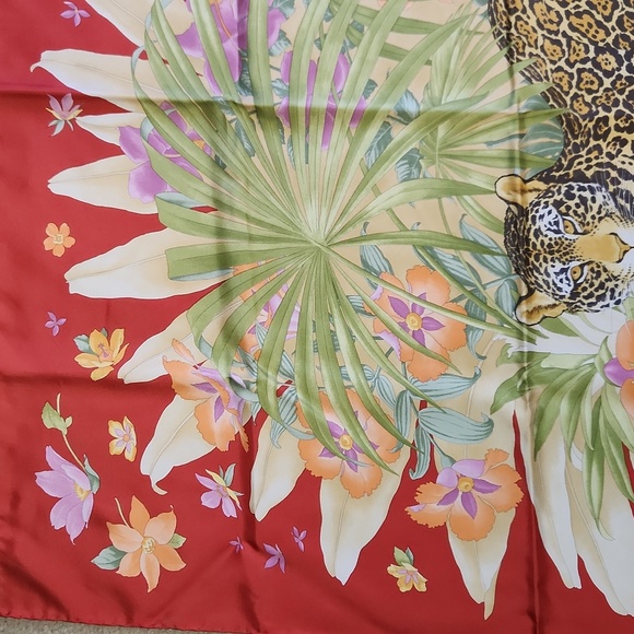Salvatore Ferragamo Leopard Print Silk Scarf with Floral/Tropical Background - Picture 3 of 11